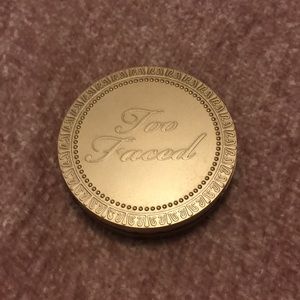 Too Faced Pink Leopard Blushing Bronzer